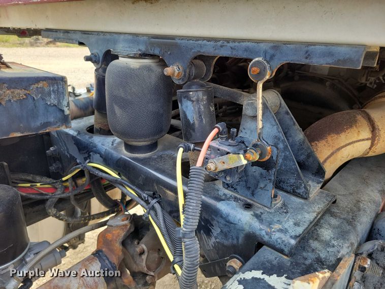 image for item DZ6606 2007 Sterling L-Line ready mix truck