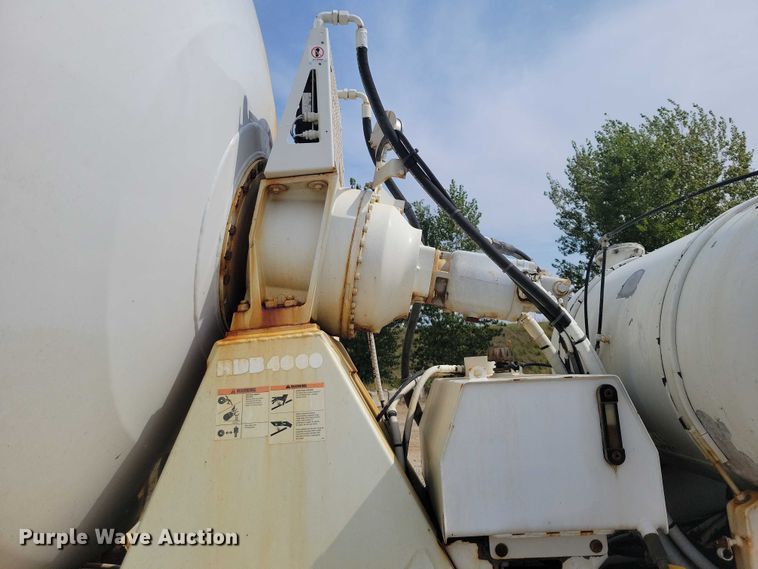 image for item DZ6606 2007 Sterling L-Line ready mix truck