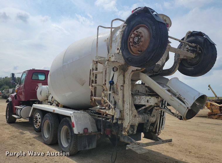 image for item DZ6606 2007 Sterling L-Line ready mix truck