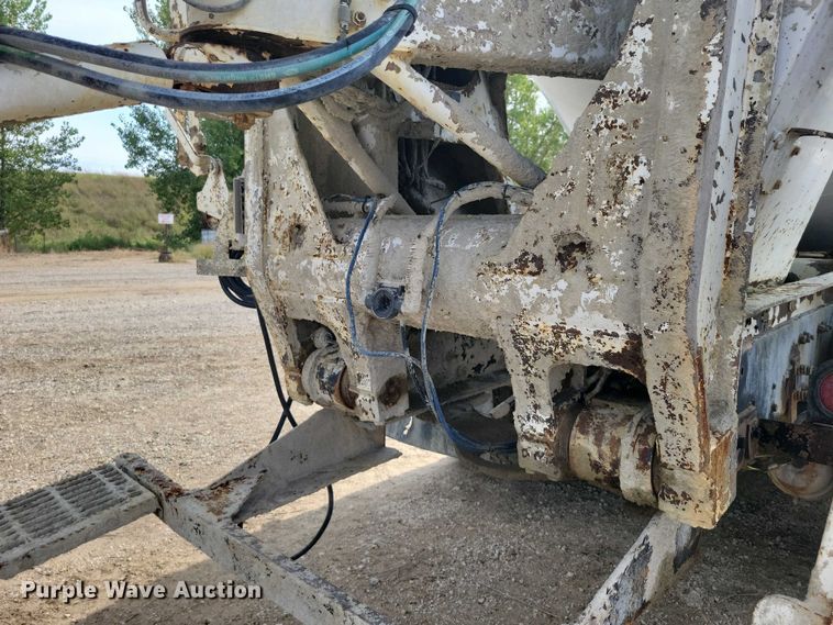 image for item DZ6606 2007 Sterling L-Line ready mix truck