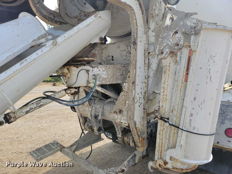 image for item DZ6606 2007 Sterling L-Line ready mix truck