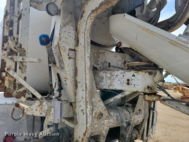 image for item DZ6606 2007 Sterling L-Line ready mix truck