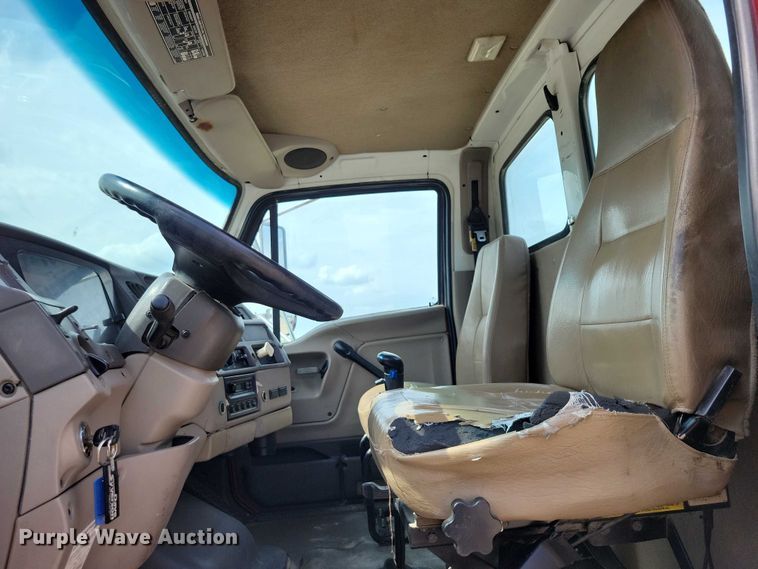 image for item DZ6606 2007 Sterling L-Line ready mix truck