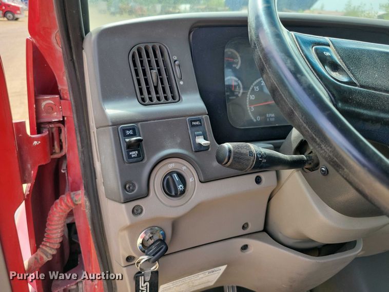 image for item DZ6606 2007 Sterling L-Line ready mix truck