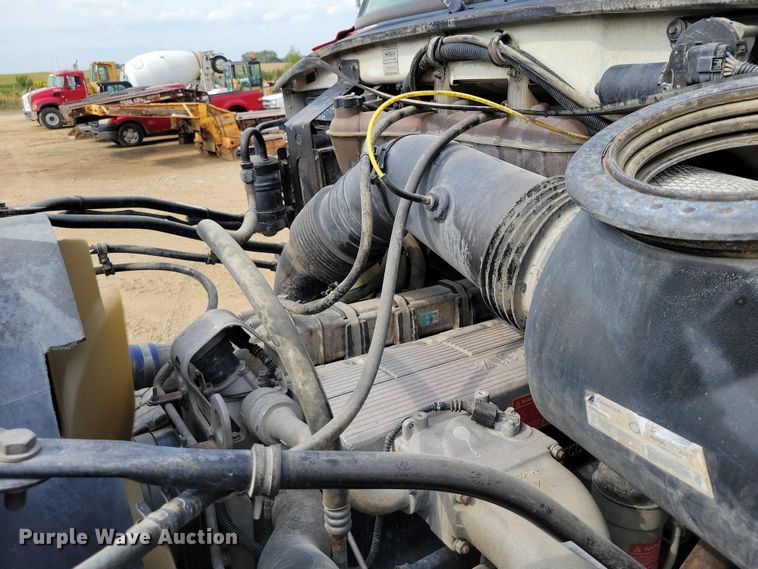 image for item DZ6606 2007 Sterling L-Line ready mix truck