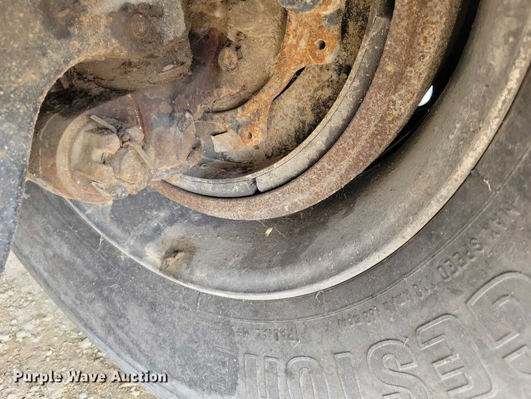 image for item DZ6606 2007 Sterling L-Line ready mix truck