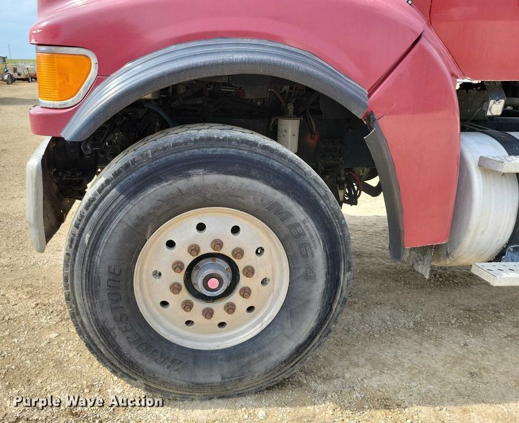 image for item DZ6606 2007 Sterling L-Line ready mix truck