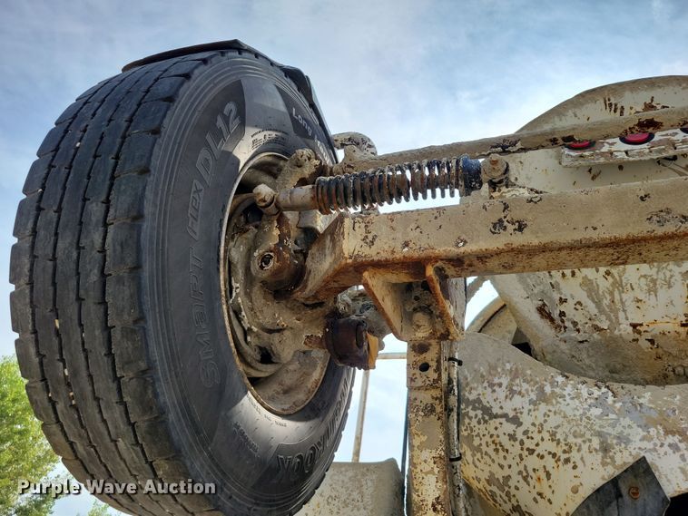 image for item DZ6606 2007 Sterling L-Line ready mix truck