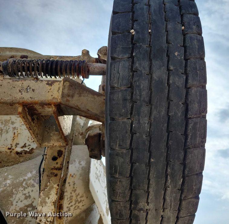 image for item DZ6606 2007 Sterling L-Line ready mix truck