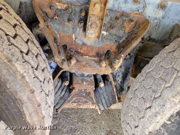 image for item DZ6606 2007 Sterling L-Line ready mix truck