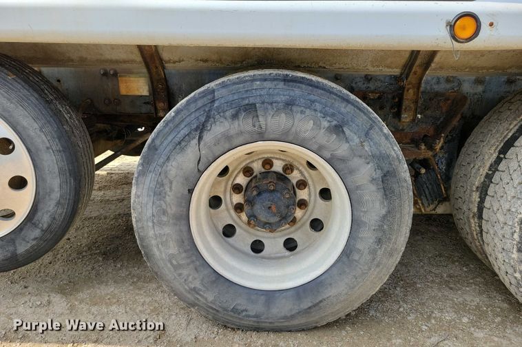 image for item DZ6606 2007 Sterling L-Line ready mix truck