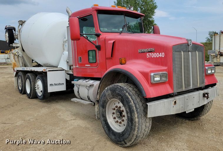image for item DZ6607 2000 Kenworth  W900 ready mix truck