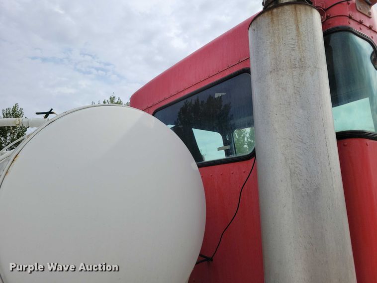 image for item DZ6607 2000 Kenworth  W900 ready mix truck