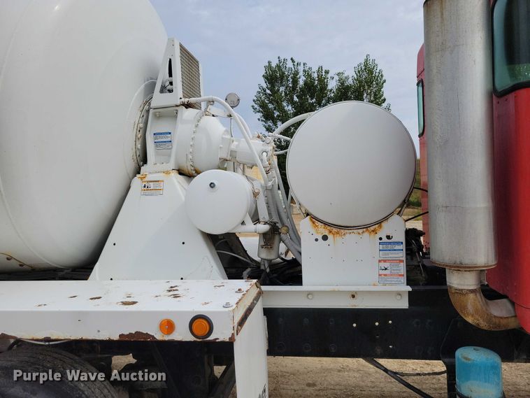 image for item DZ6607 2000 Kenworth  W900 ready mix truck