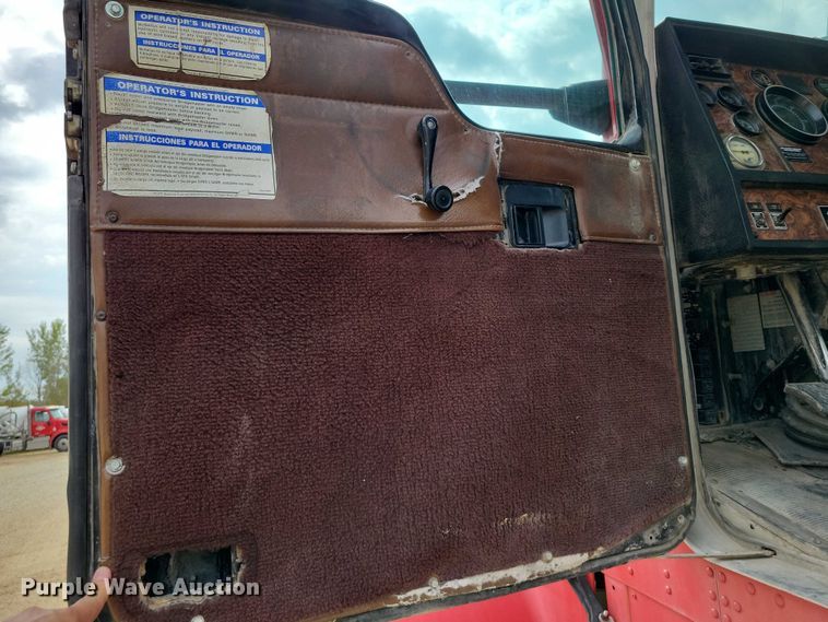 image for item DZ6607 2000 Kenworth  W900 ready mix truck