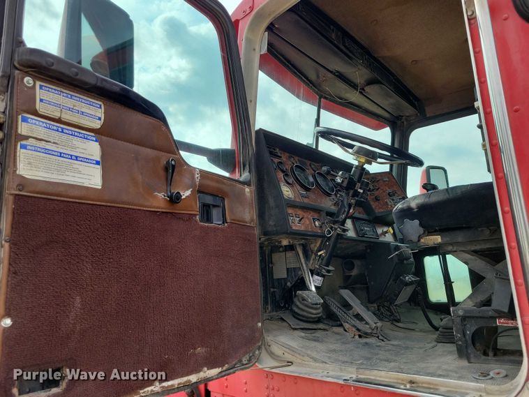 image for item DZ6607 2000 Kenworth  W900 ready mix truck