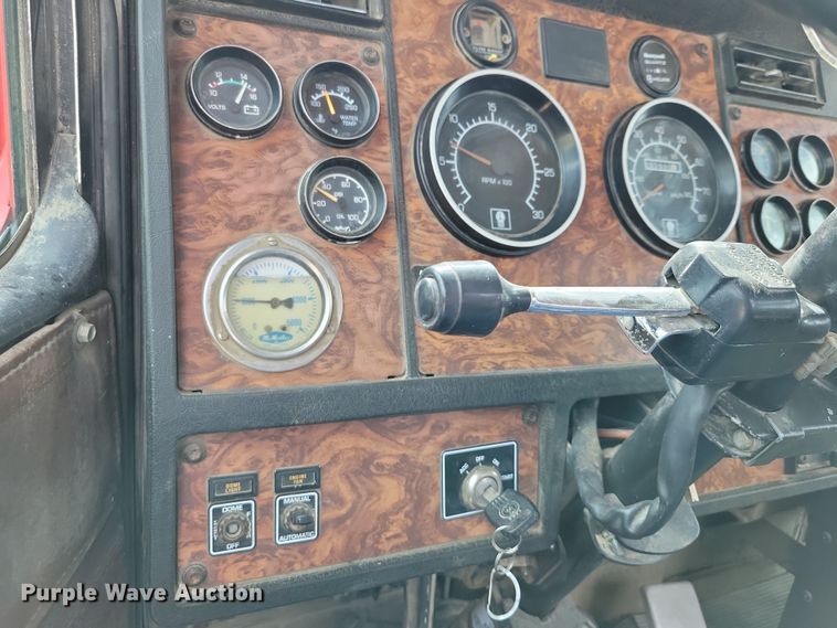 image for item DZ6607 2000 Kenworth  W900 ready mix truck