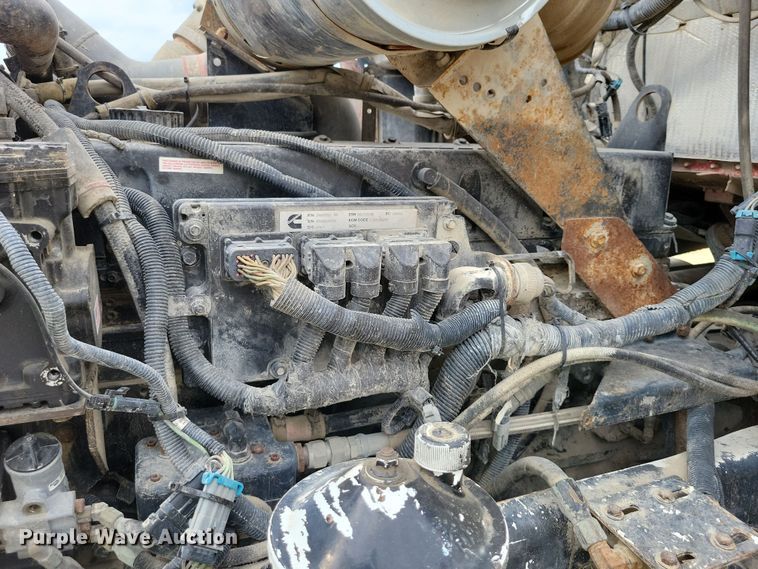 image for item DZ6607 2000 Kenworth  W900 ready mix truck