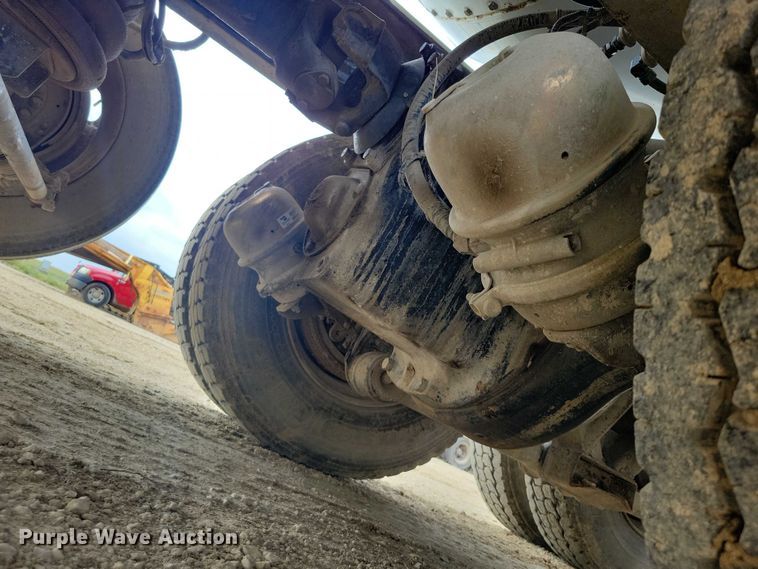 image for item DZ6607 2000 Kenworth  W900 ready mix truck