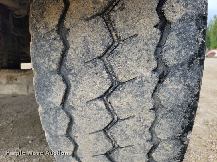 image for item DZ6607 2000 Kenworth  W900 ready mix truck