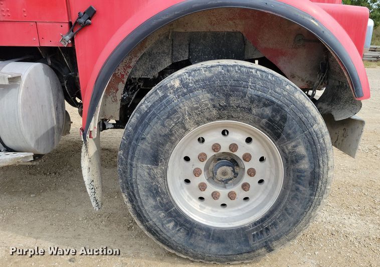 image for item DZ6607 2000 Kenworth  W900 ready mix truck