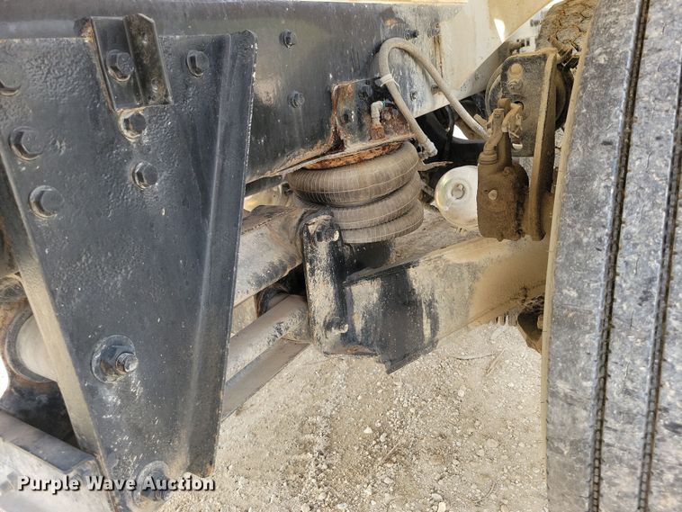 image for item DZ6607 2000 Kenworth  W900 ready mix truck