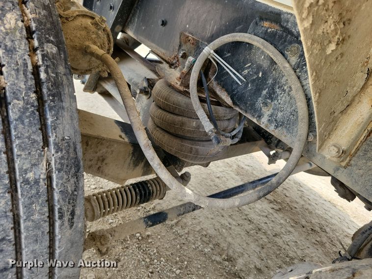 image for item DZ6607 2000 Kenworth  W900 ready mix truck