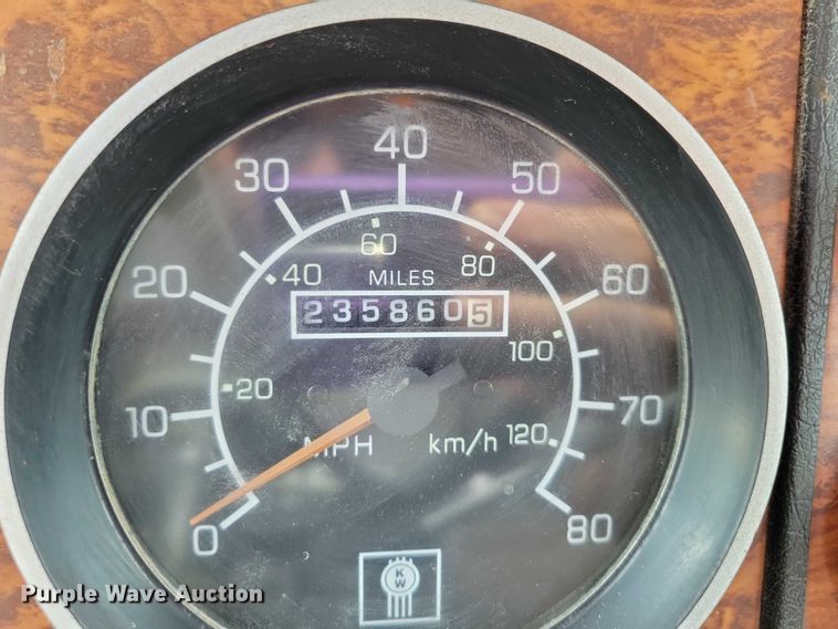 image for item DZ6607 2000 Kenworth  W900 ready mix truck