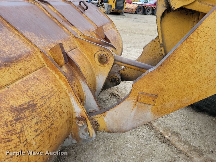 image for item DZ6609 1983 Caterpillar 950B wheel loader