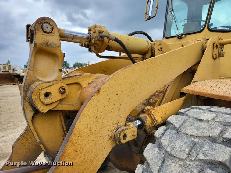 image for item DZ6609 1983 Caterpillar 950B wheel loader