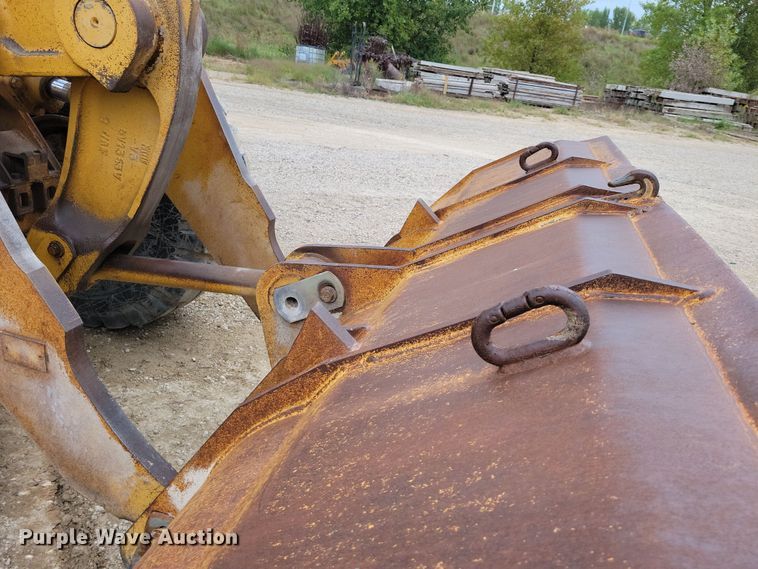 image for item DZ6609 1983 Caterpillar 950B wheel loader