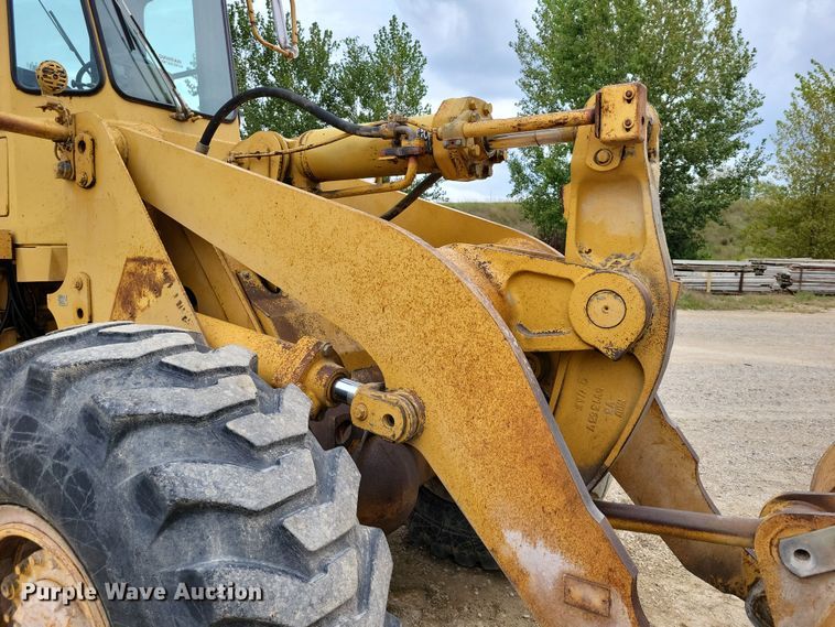 image for item DZ6609 1983 Caterpillar 950B wheel loader