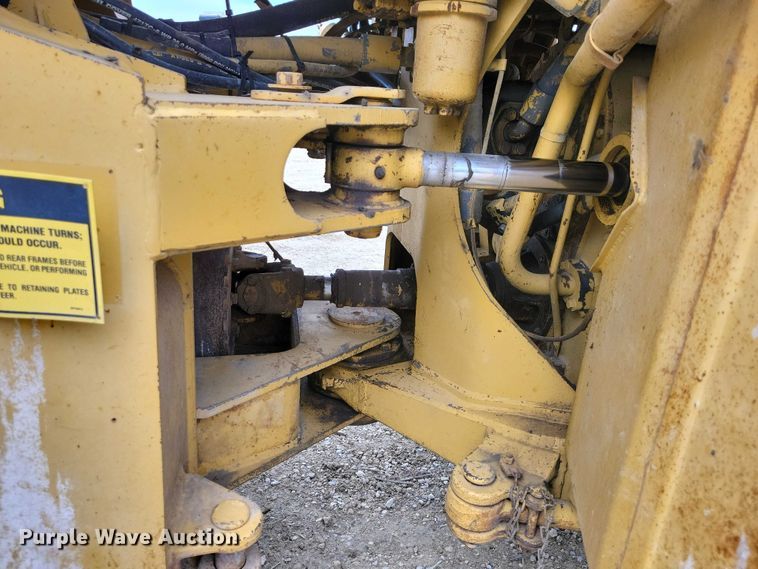 image for item DZ6609 1983 Caterpillar 950B wheel loader