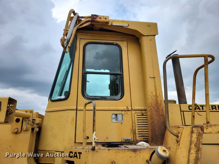image for item DZ6609 1983 Caterpillar 950B wheel loader