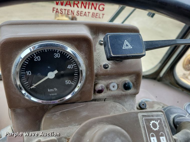 image for item DZ6609 1983 Caterpillar 950B wheel loader