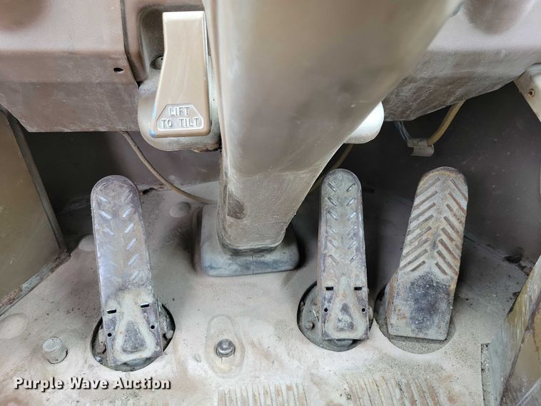 image for item DZ6609 1983 Caterpillar 950B wheel loader