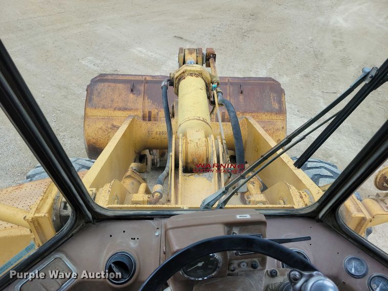 image for item DZ6609 1983 Caterpillar 950B wheel loader