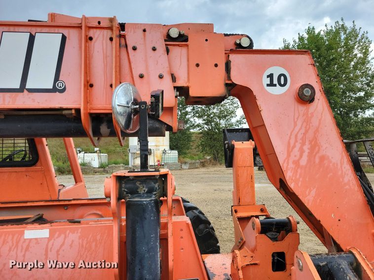 image for item DZ6610 2005 Lull JLG 1044C-54 Series II telehandler