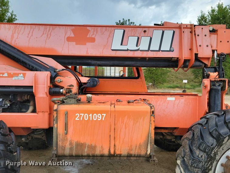 image for item DZ6610 2005 Lull JLG 1044C-54 Series II telehandler