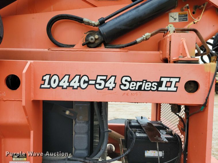 image for item DZ6610 2005 Lull JLG 1044C-54 Series II telehandler