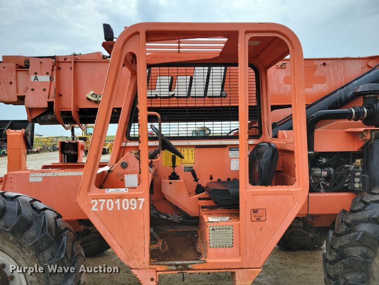 image for item DZ6610 2005 Lull JLG 1044C-54 Series II telehandler