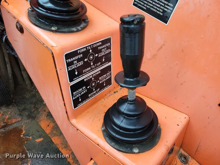 image for item DZ6610 2005 Lull JLG 1044C-54 Series II telehandler