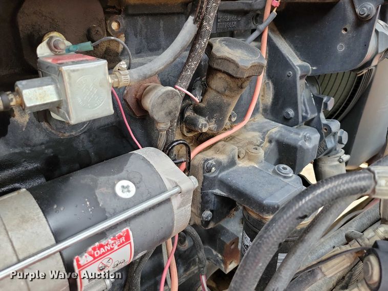 image for item DZ6610 2005 Lull JLG 1044C-54 Series II telehandler