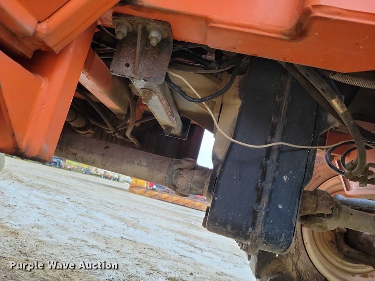 image for item DZ6610 2005 Lull JLG 1044C-54 Series II telehandler