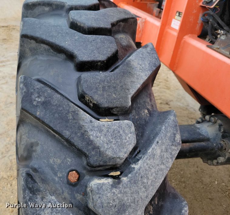 image for item DZ6610 2005 Lull JLG 1044C-54 Series II telehandler