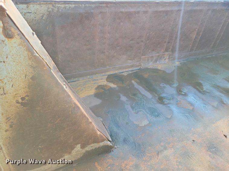 image for item DZ6613 1991 International  9400 dump truck