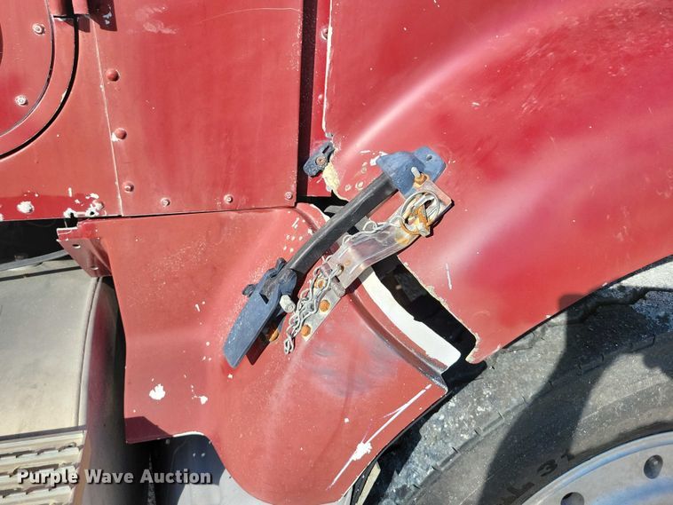 image for item DZ6613 1991 International  9400 dump truck