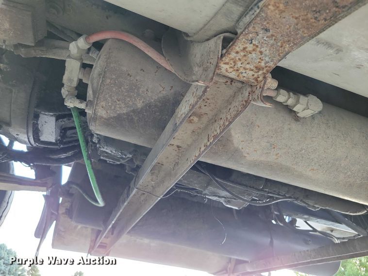 image for item DZ6613 1991 International  9400 dump truck