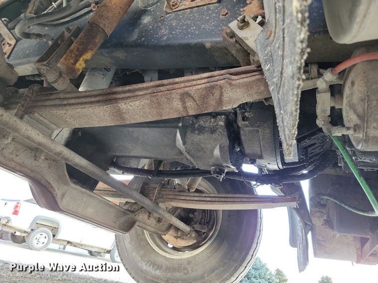 image for item DZ6613 1991 International  9400 dump truck