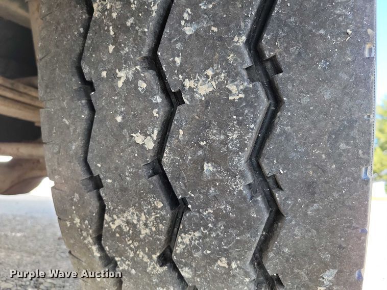 image for item DZ6613 1991 International  9400 dump truck